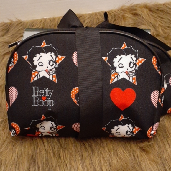 (NWOT) BETTY BOOP ACCESSORY BAGS - Picture 4 of 4